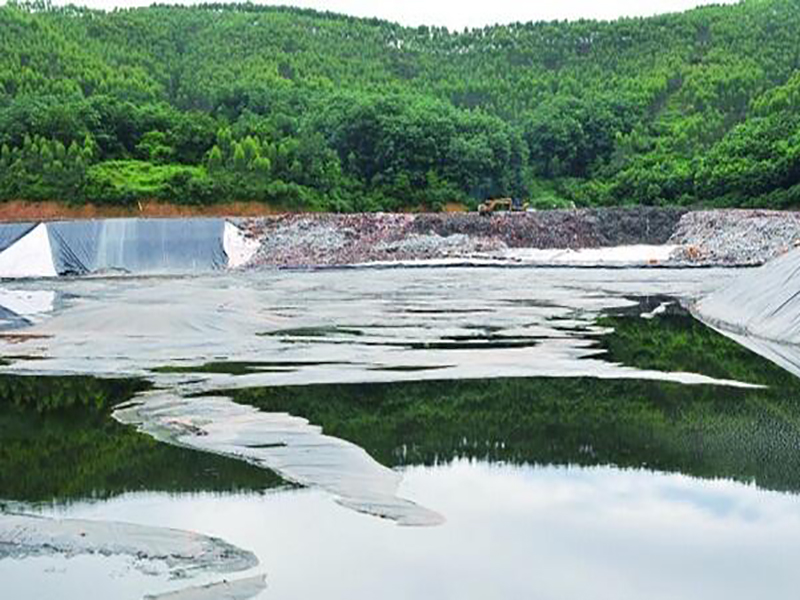 機(jī)織土工布在加固、防沖蝕等高韌性途中的應(yīng)用研究